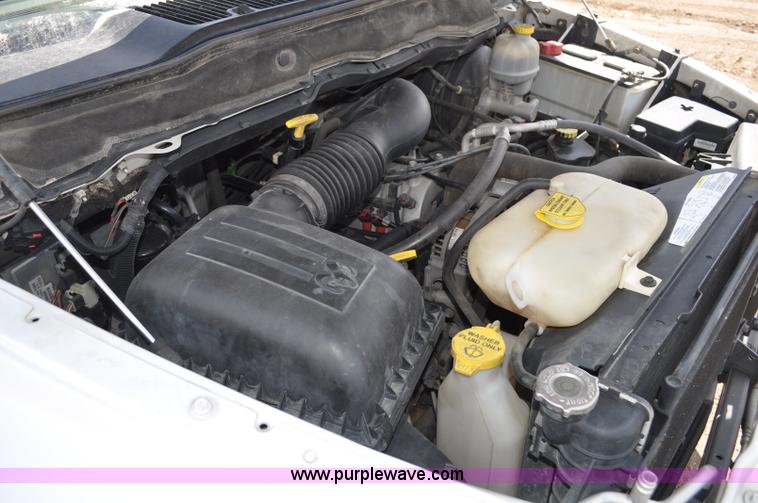 image for item G6020 2002 Dodge Ram 1500 Quad Cab pickup truck