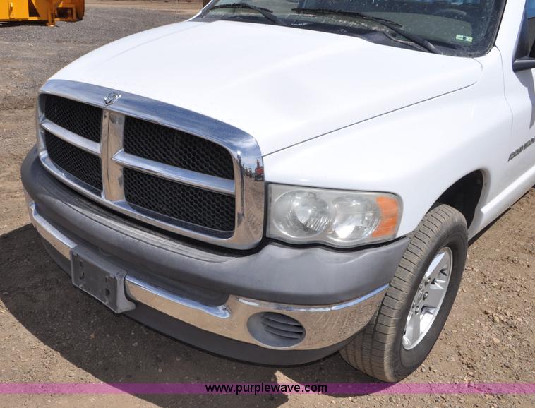 image for item G6020 2002 Dodge Ram 1500 Quad Cab pickup truck