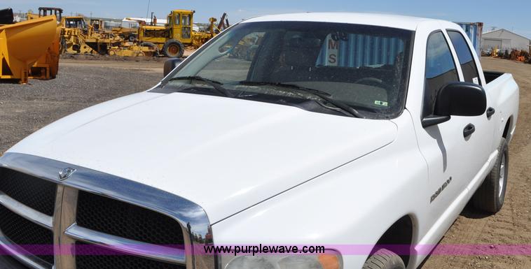 image for item G6020 2002 Dodge Ram 1500 Quad Cab pickup truck