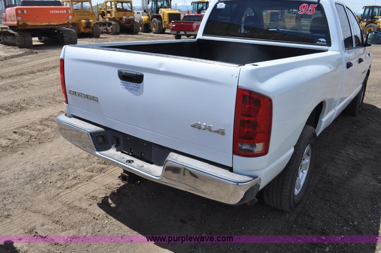 image for item G6020 2002 Dodge Ram 1500 Quad Cab pickup truck