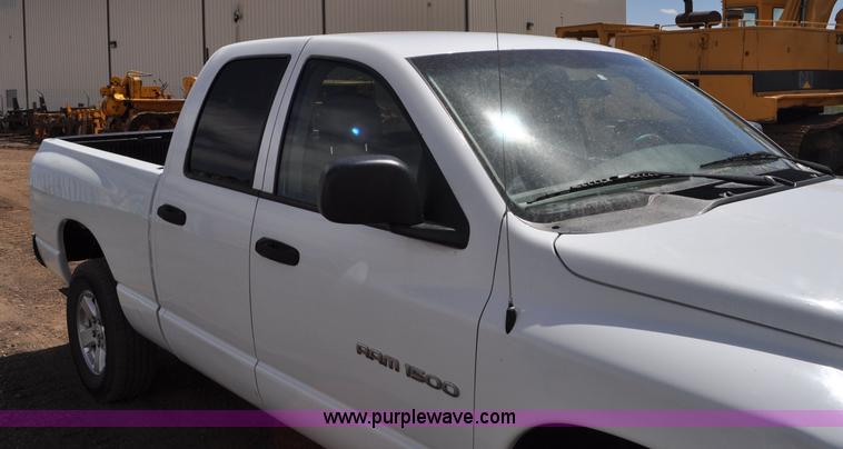 image for item G6020 2002 Dodge Ram 1500 Quad Cab pickup truck