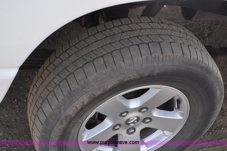 image for item G6020 2002 Dodge Ram 1500 Quad Cab pickup truck