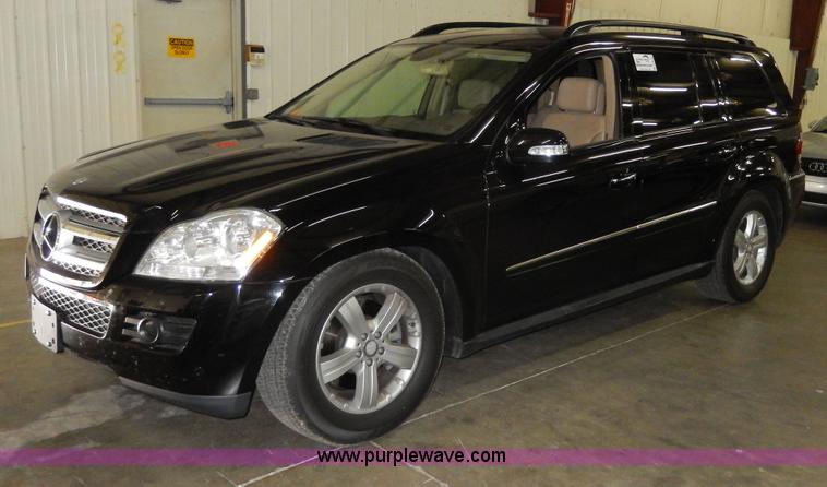 image for item D8123 2008 Mercedes Benz GL450 SUV