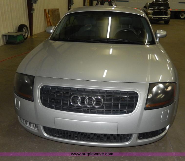 image for item D8124 2003 Audi TT Quattro