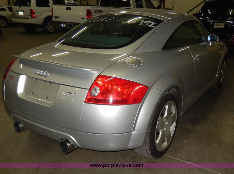 image for item D8124 2003 Audi TT Quattro