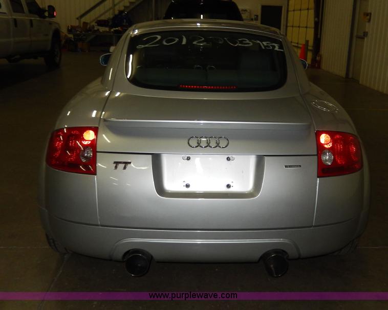 image for item D8124 2003 Audi TT Quattro