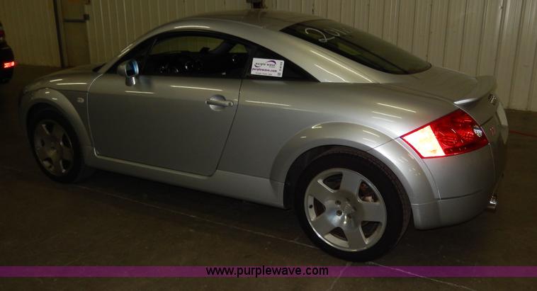 image for item D8124 2003 Audi TT Quattro