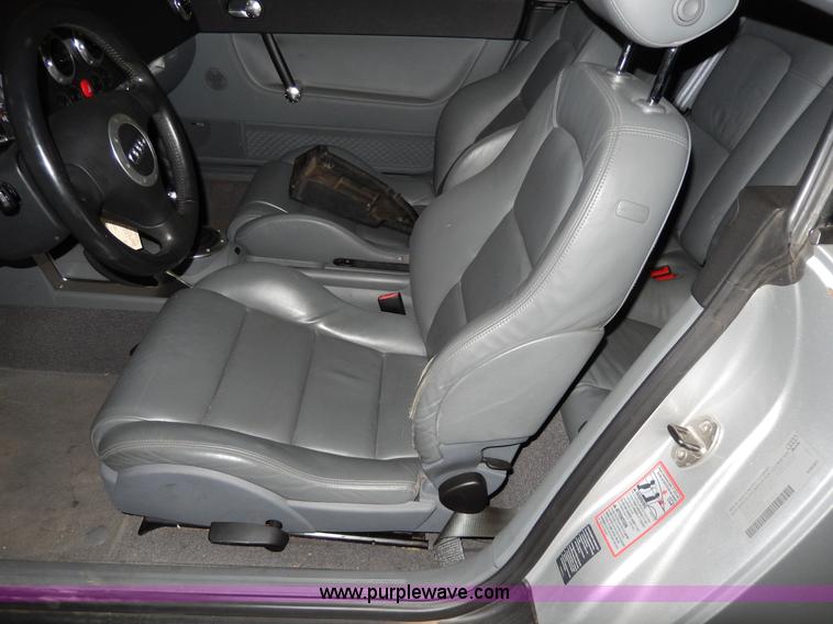 image for item D8124 2003 Audi TT Quattro