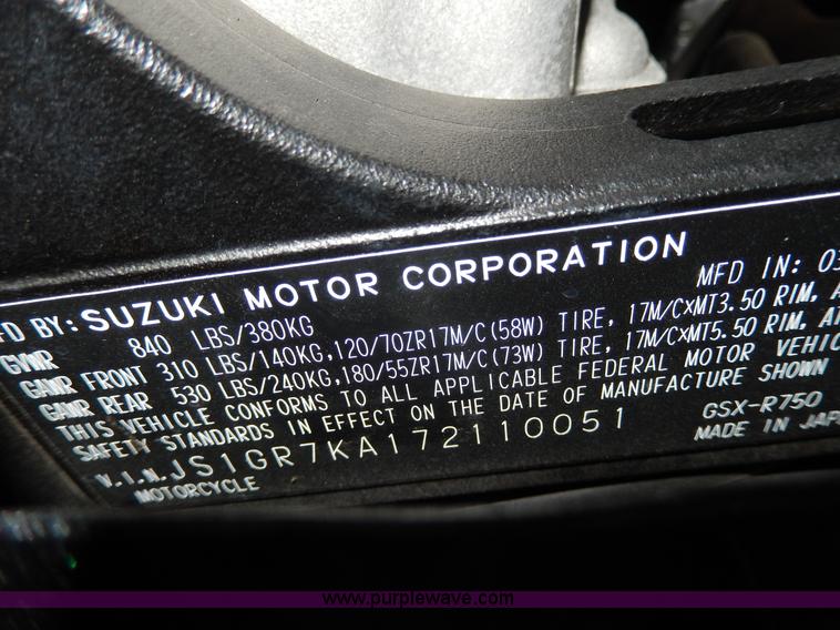 image for item D8125 2007 Suzuki GSXR750 motorcycle