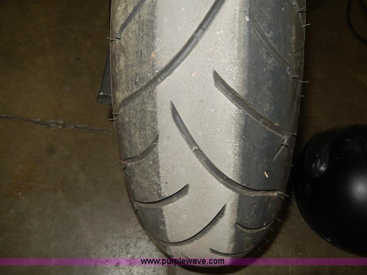 image for item D8125 2007 Suzuki GSXR750 motorcycle