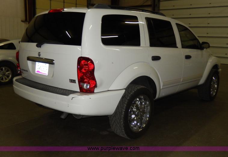 image for item D8128 2004 Dodge Durango SLT SUV