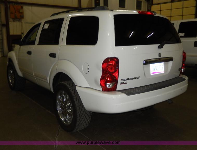image for item D8128 2004 Dodge Durango SLT SUV