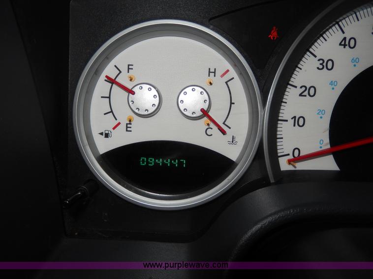 image for item D8128 2004 Dodge Durango SLT SUV