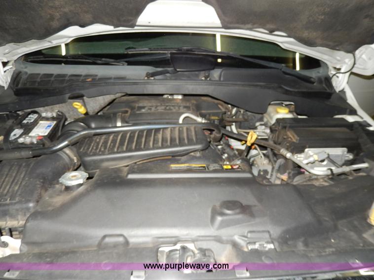 image for item D8128 2004 Dodge Durango SLT SUV