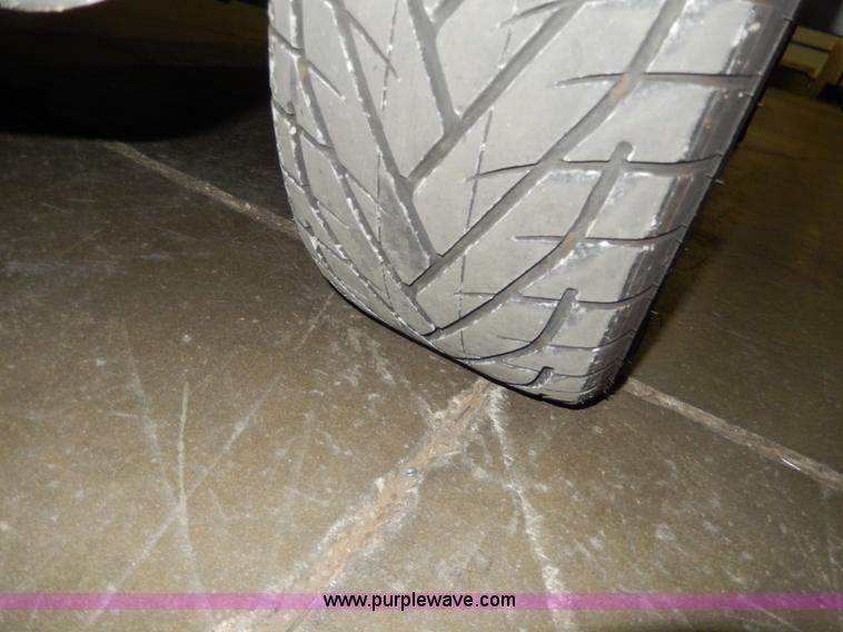 image for item D8128 2004 Dodge Durango SLT SUV