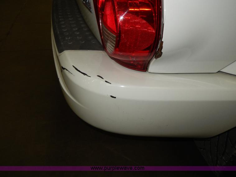 image for item D8128 2004 Dodge Durango SLT SUV