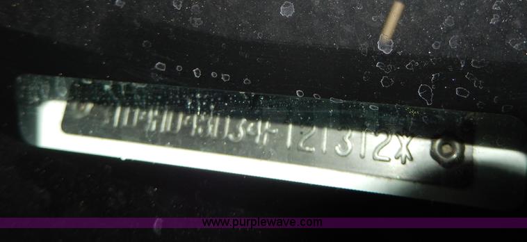 image for item D8128 2004 Dodge Durango SLT SUV