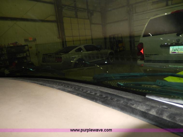 image for item D8129 2002 Ford Ranger XLT SuperCab pickup truck