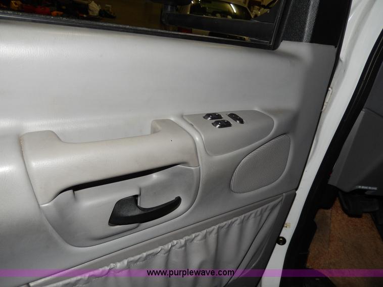 image for item D8131 1999 Ford Econoline E350 Eagle recreational vehicle