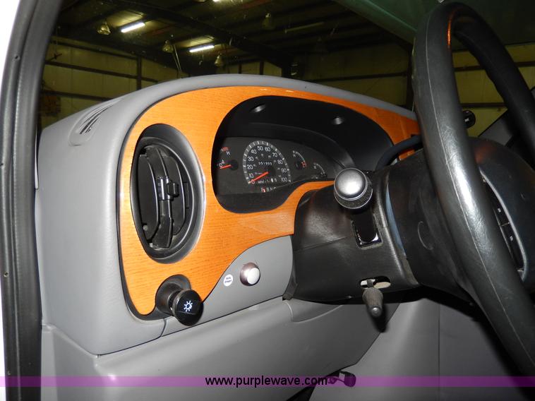 image for item D8131 1999 Ford Econoline E350 Eagle recreational vehicle