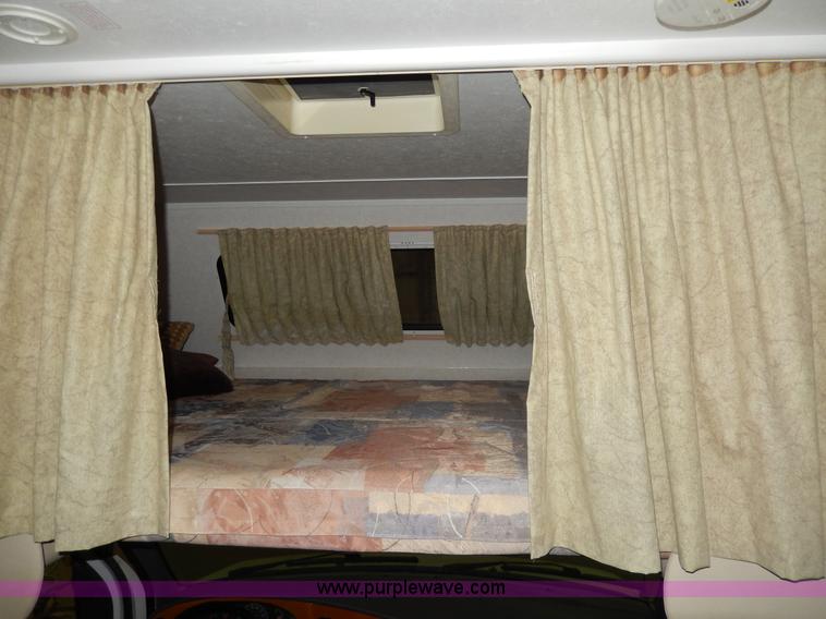 image for item D8131 1999 Ford Econoline E350 Eagle recreational vehicle