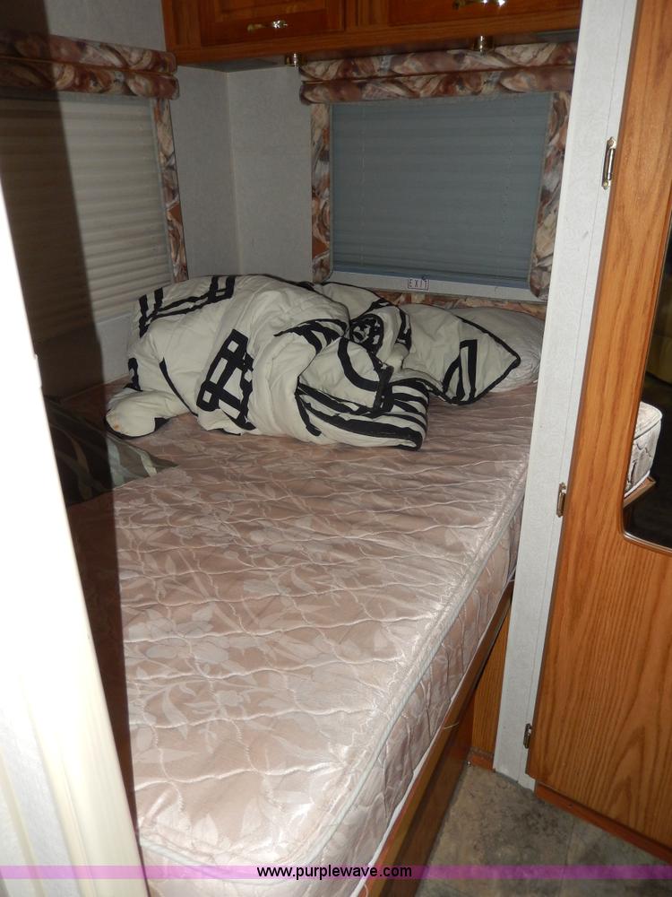 image for item D8131 1999 Ford Econoline E350 Eagle recreational vehicle