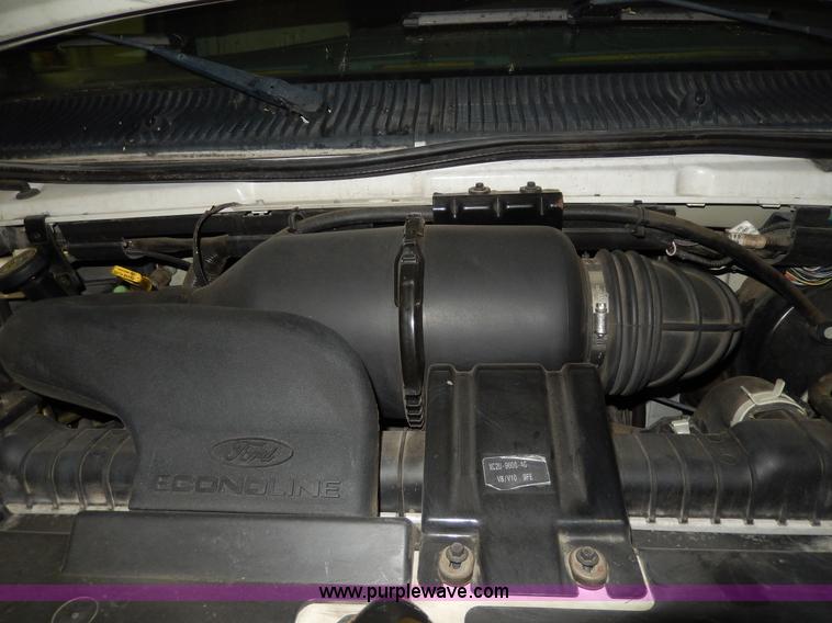 image for item D8131 1999 Ford Econoline E350 Eagle recreational vehicle