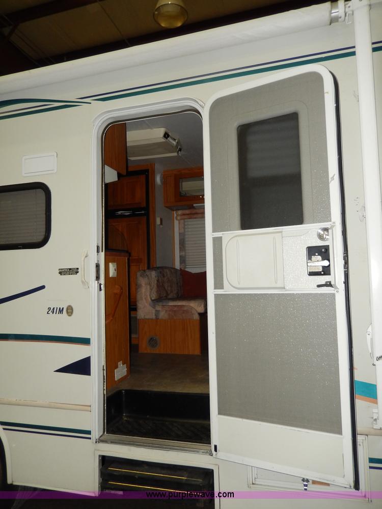 image for item D8131 1999 Ford Econoline E350 Eagle recreational vehicle