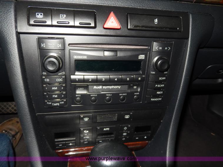 image for item D8132 2001 Audi A6