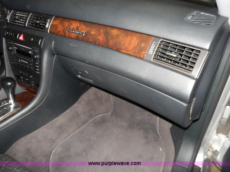 image for item D8132 2001 Audi A6