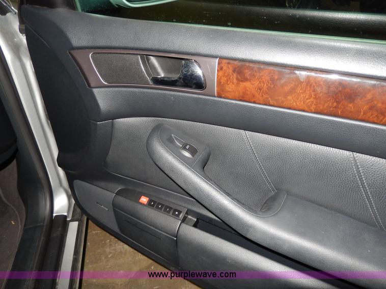 image for item D8132 2001 Audi A6