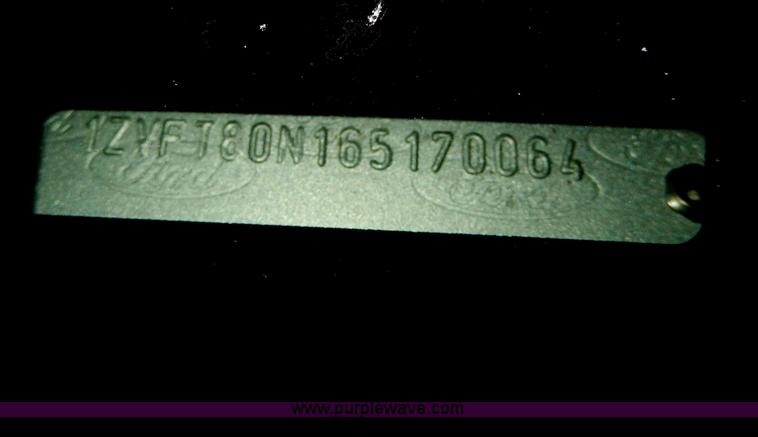 image for item D8133 2006 Ford Mustang