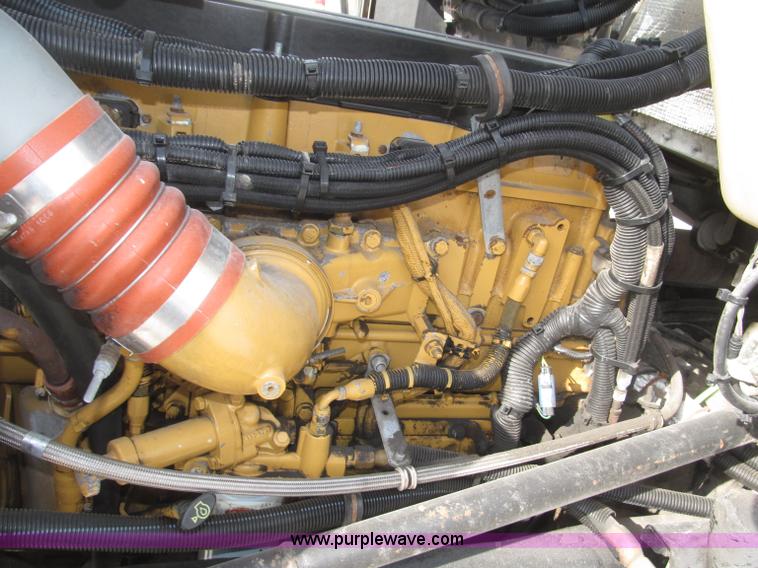 image for item B5481 2007 Kenworth T800 semi truck