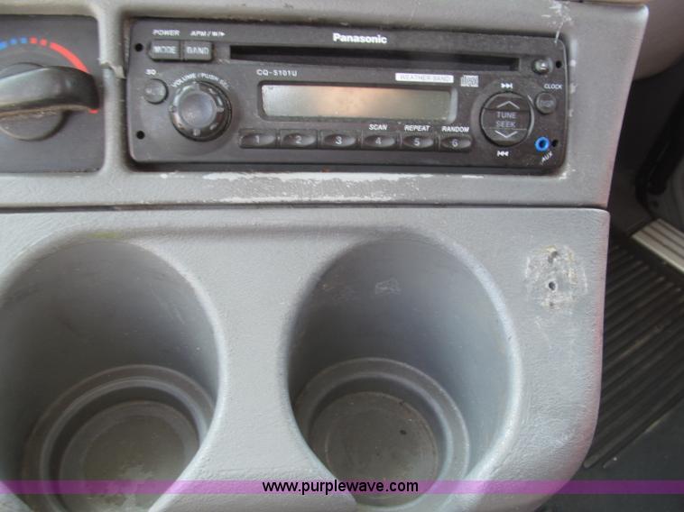 image for item B5482 2005 Freightliner Columbia Heritage Edition semi truck