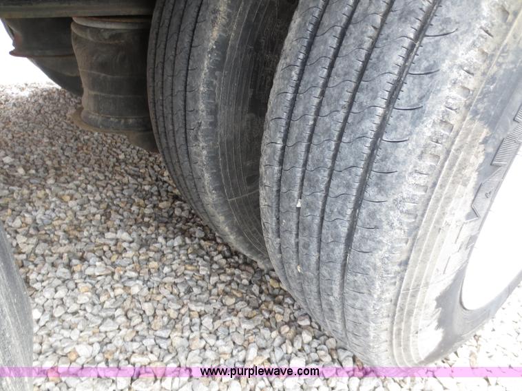 image for item D5807 2002 Transcraft Eagle 48' step deck trailer