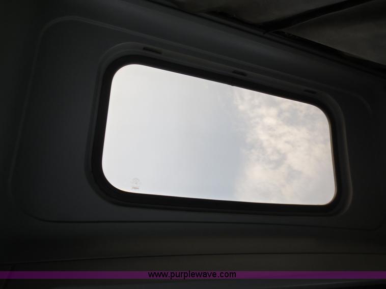 image for item D5808 2004 Freightliner FLD132 XL Classic semi truck