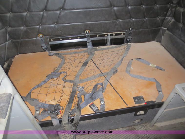 image for item D5808 2004 Freightliner FLD132 XL Classic semi truck