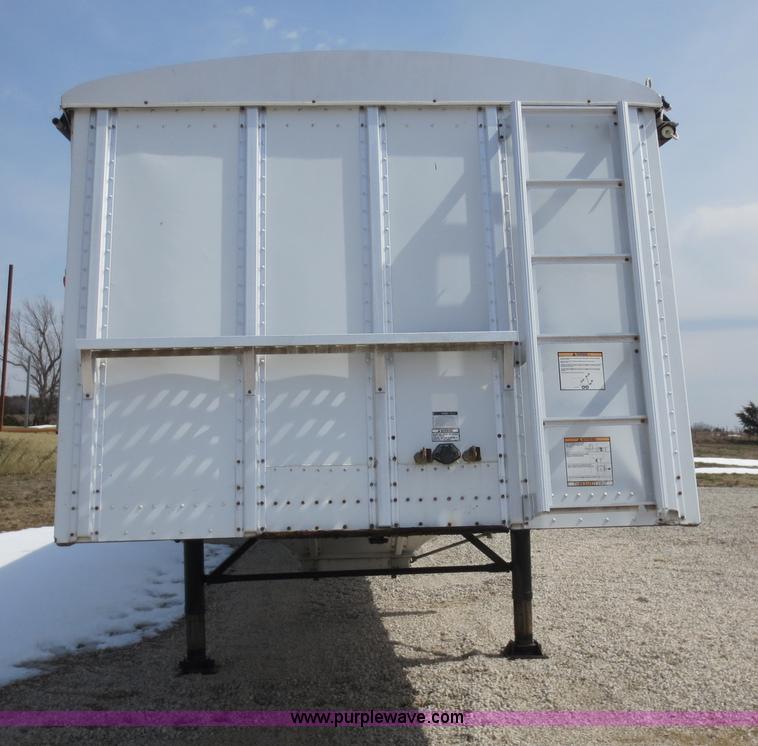 image for item D5811 2002 Merritt 42' double hopper grain trailer