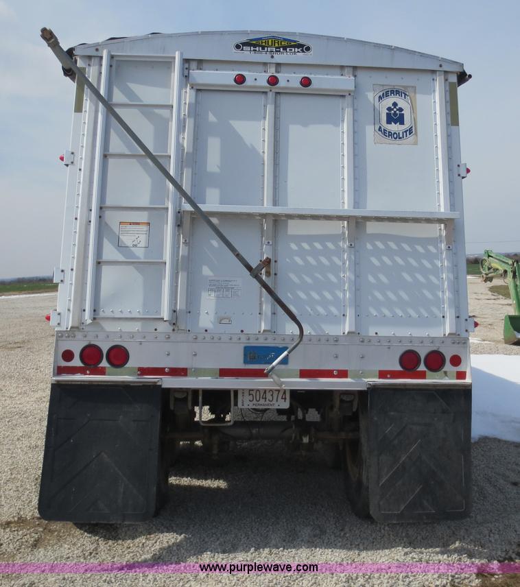 image for item D5811 2002 Merritt 42' double hopper grain trailer