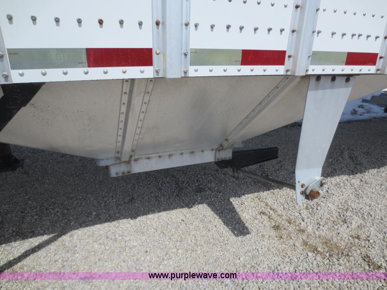 image for item D5811 2002 Merritt 42' double hopper grain trailer