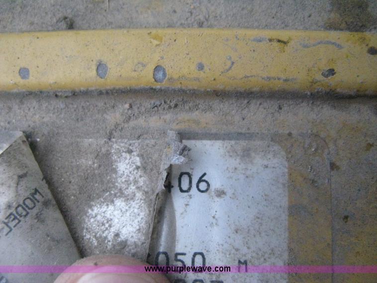 image for item E3395 1996 International F9370 semi truck