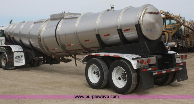 image for item F2798 1985 Polar stainless steel tanker trailer