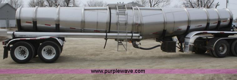 image for item F2798 1985 Polar stainless steel tanker trailer
