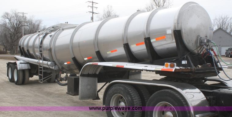 image for item F2798 1985 Polar stainless steel tanker trailer