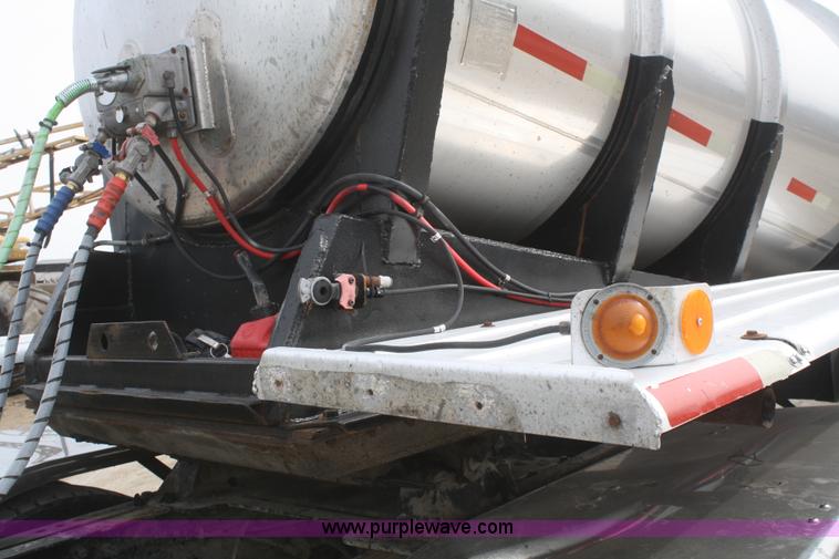 image for item F2798 1985 Polar stainless steel tanker trailer