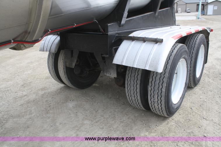 image for item F2798 1985 Polar stainless steel tanker trailer