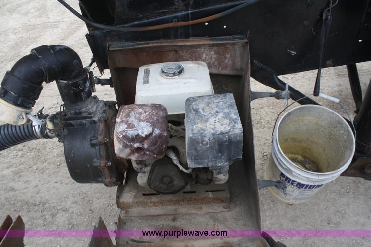 image for item F2798 1985 Polar stainless steel tanker trailer