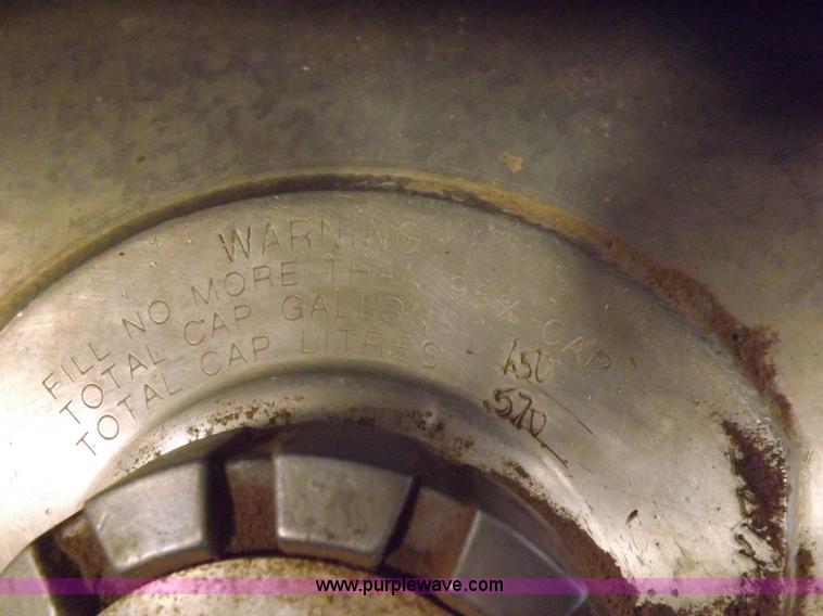 image for item F8750 1995 Kenworth T800B semi truck