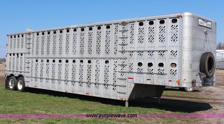 image for item G5346 1986 Wilson 48' cattle pot trailer