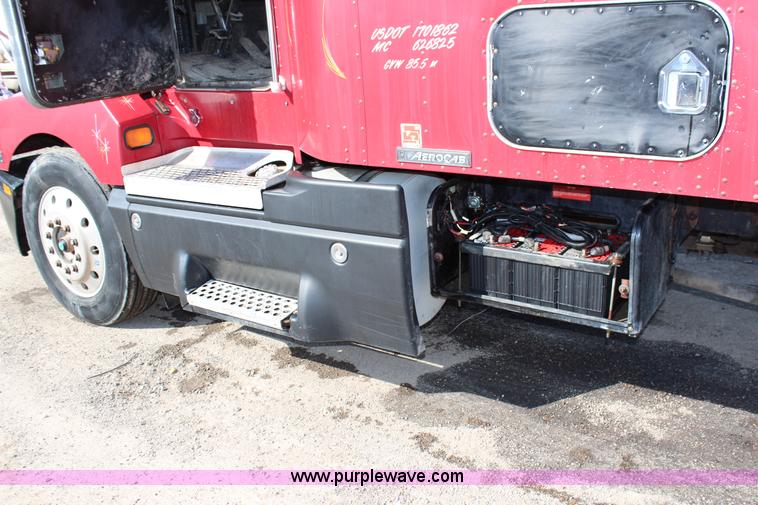 image for item G5357 1995 Kenworth T600 semi truck